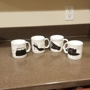 Set of 4 The Sakura Table Tres Chic Mugs